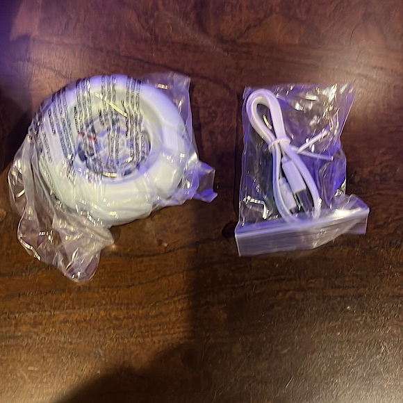 Scentsy mini fan diffuser - Picture 1 of 3